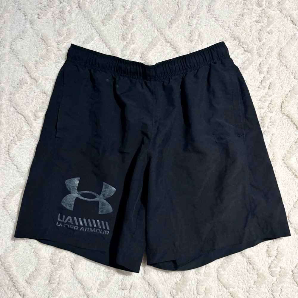 Under Armour shorts large
